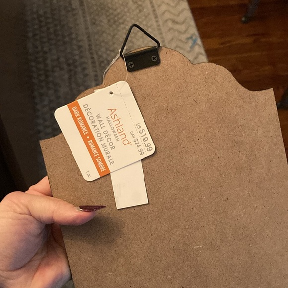 Skeletons in Love Wall Hanging - Picture 5 of 5